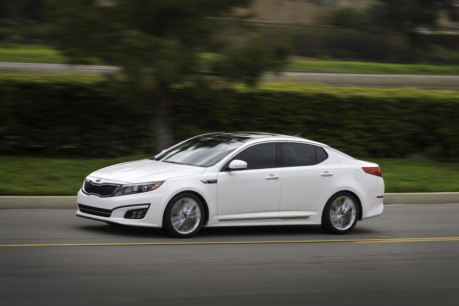  Kia Optima 2015 года  (фото 27 из 51)